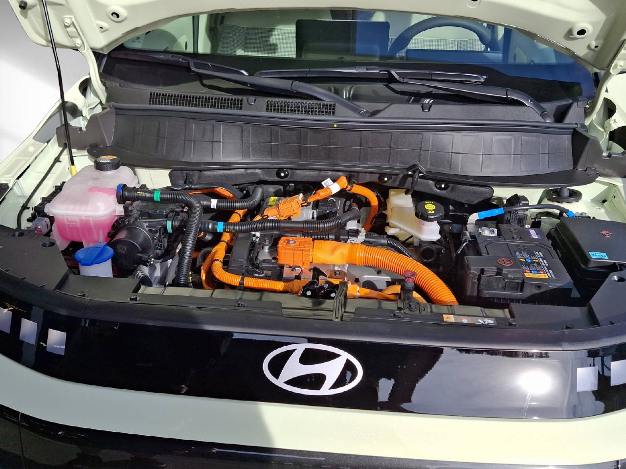 HYUNDAI Inster Electric Vertex MY26, Elektro, Neuwagen, Automatik - 3