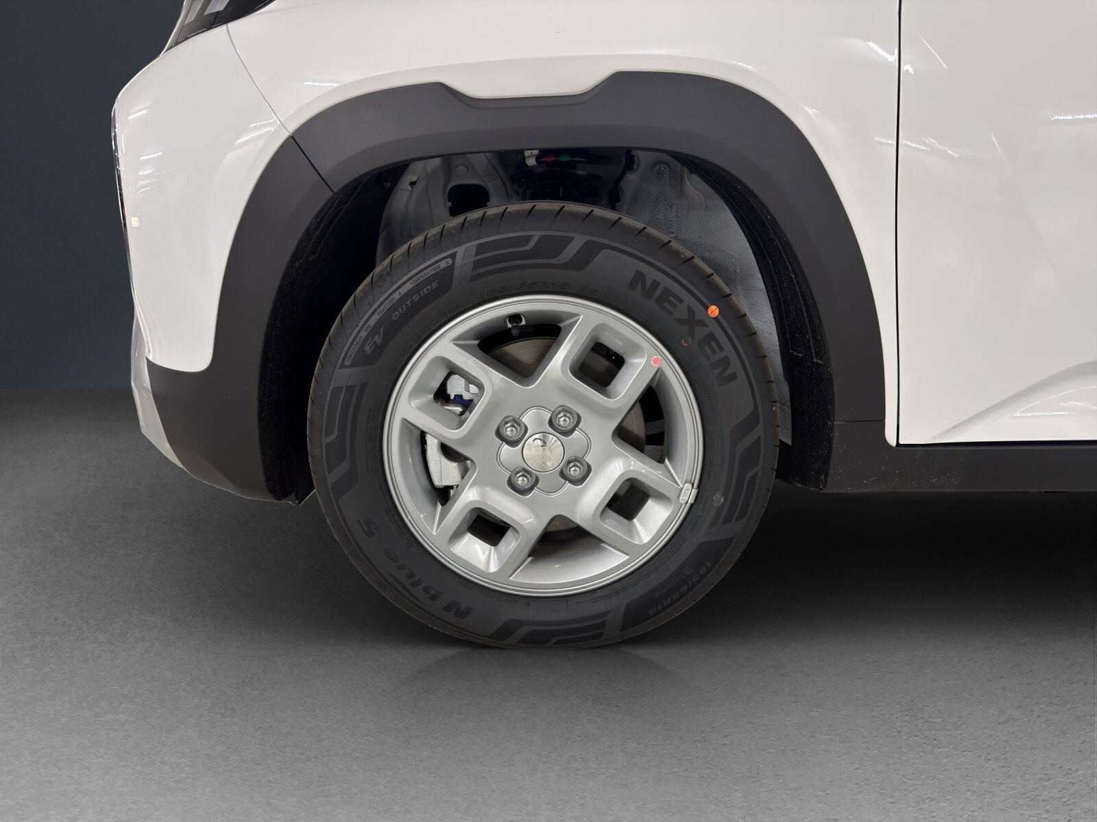 HYUNDAI Inster 49kWh Amplia, Elektro, Neuwagen, Automatik - 6