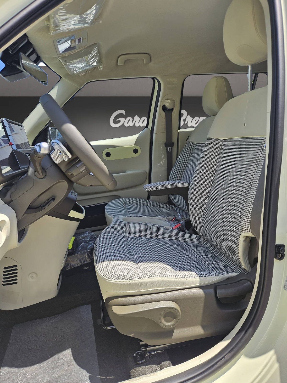 HYUNDAI Inster 49 kWh Electric Amplia, Électrique, Voiture nouvelle, Automatique - 4