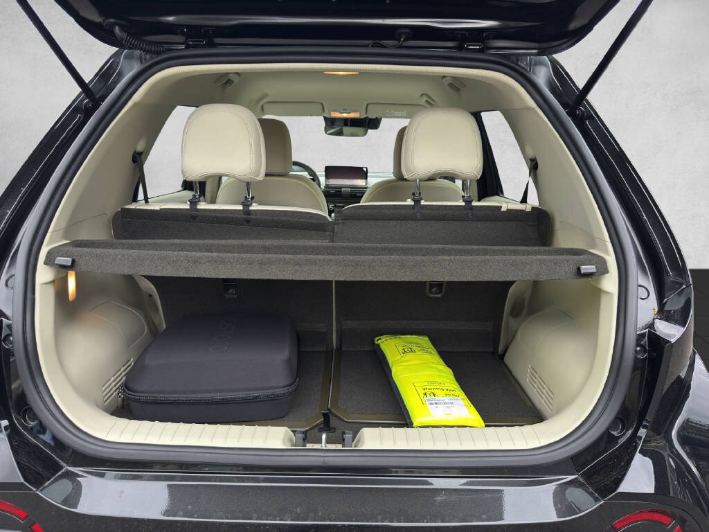 HYUNDAI Inster 49 kWh Electric Amplia 2WD, Elektro, Neuwagen, Automatik - 6