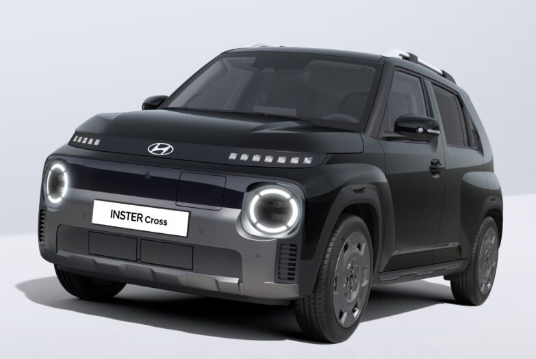 HYUNDAI Inster 49 kWh Electric Vertex Cross