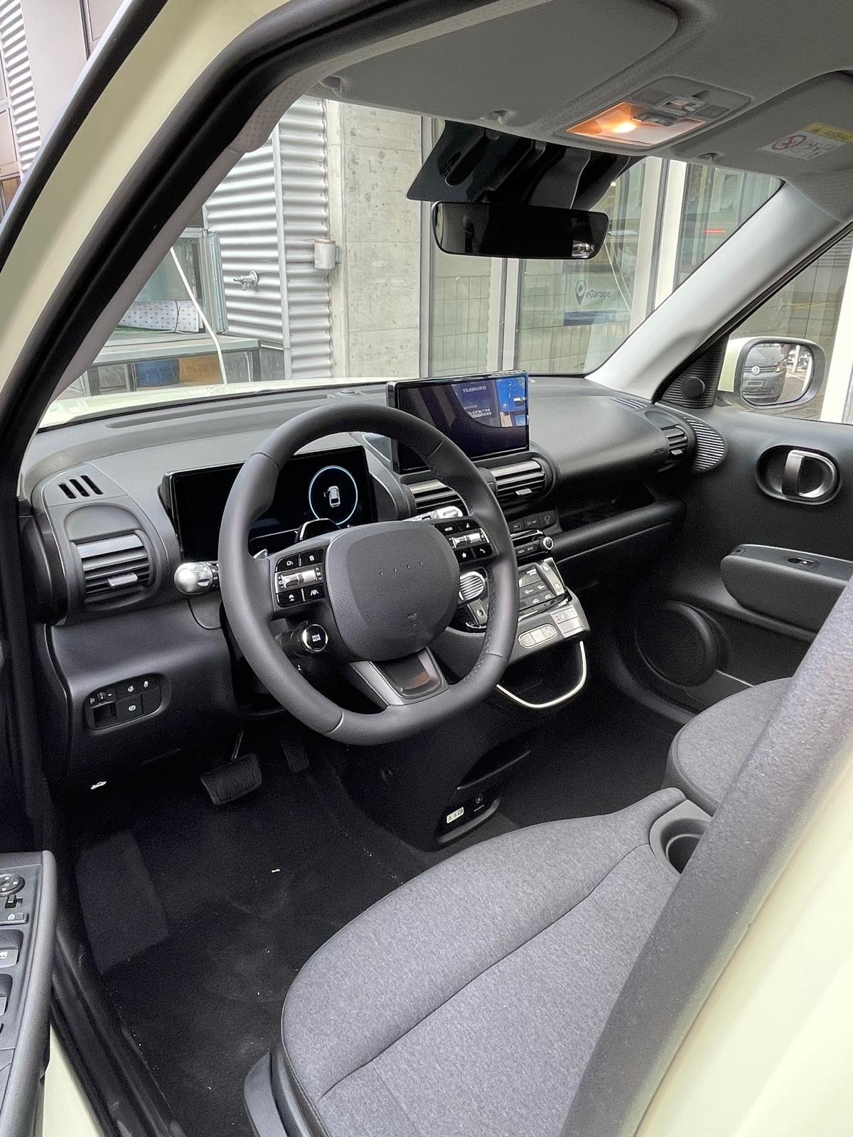 HYUNDAI Inster Electric Amplia, Elektro, Vorführwagen, Automatik - 6