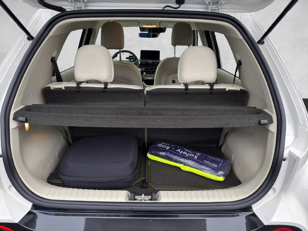 HYUNDAI Inster Electric Amplia, Elektro, Vorführwagen, Automatik - 6