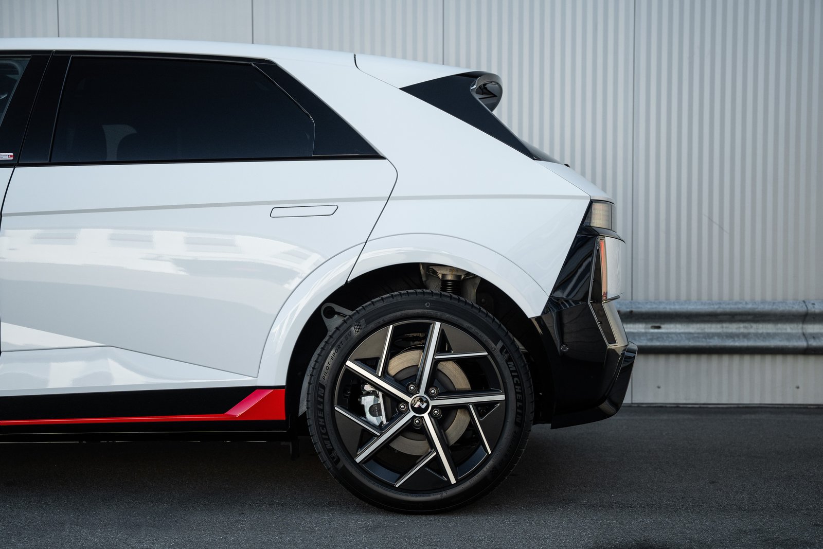 HYUNDAI Ioniq 5 N-Line 84kWh 4WD Bucher Edition, Elektro, Neuwagen, Automatik - 6