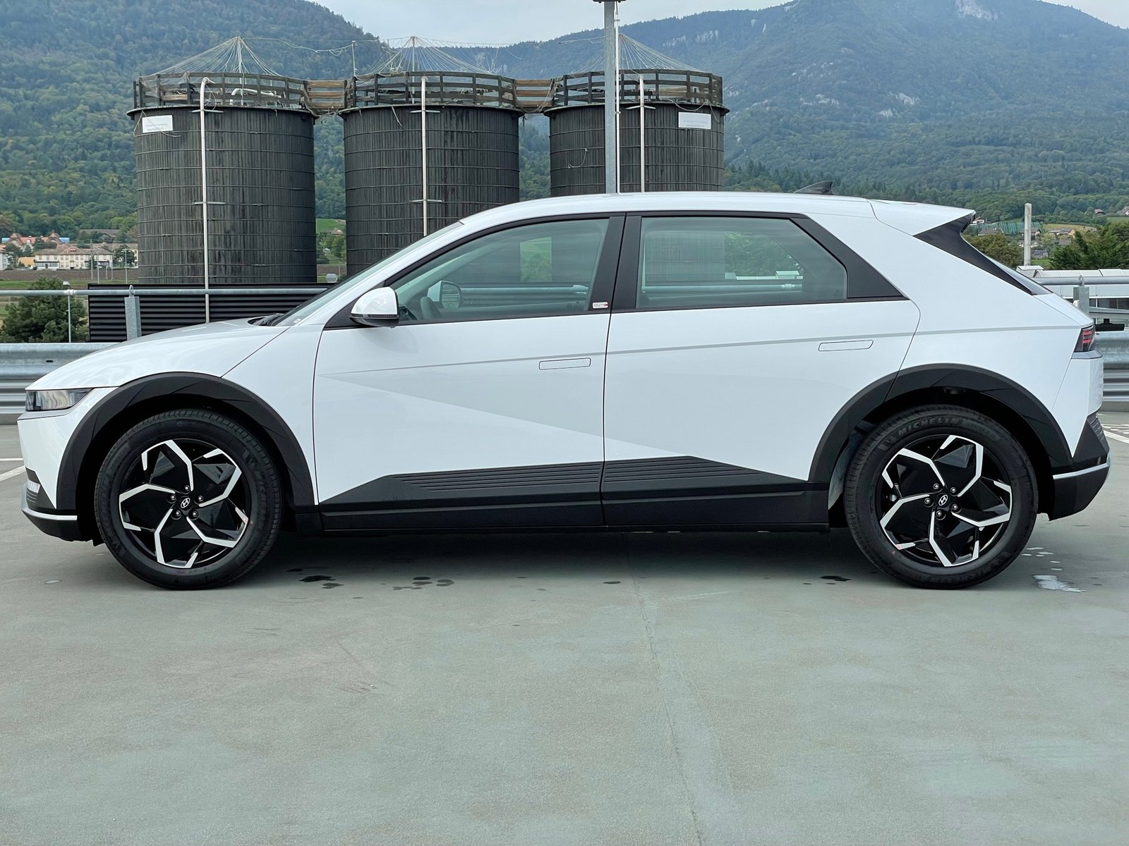 HYUNDAI Ioniq 5 77kWh Origo 4WD, Elektro, Neuwagen, Automatik - 2