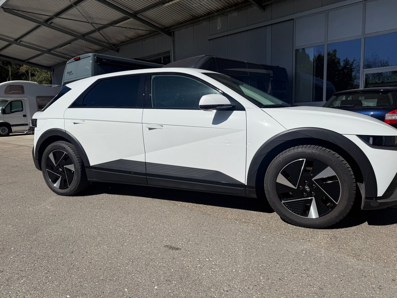 HYUNDAI Ioniq 5 77kWh Amplia 2WD