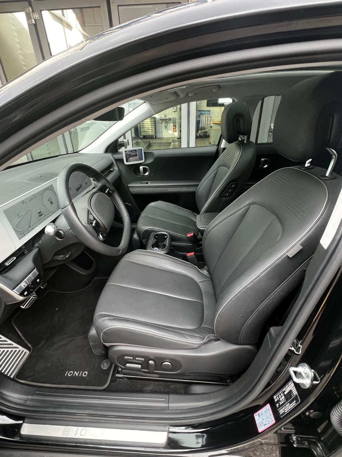HYUNDAI Ioniq 5 77 kWh Vertex 4WD, Electric, Second hand / Used, Automatic - 7