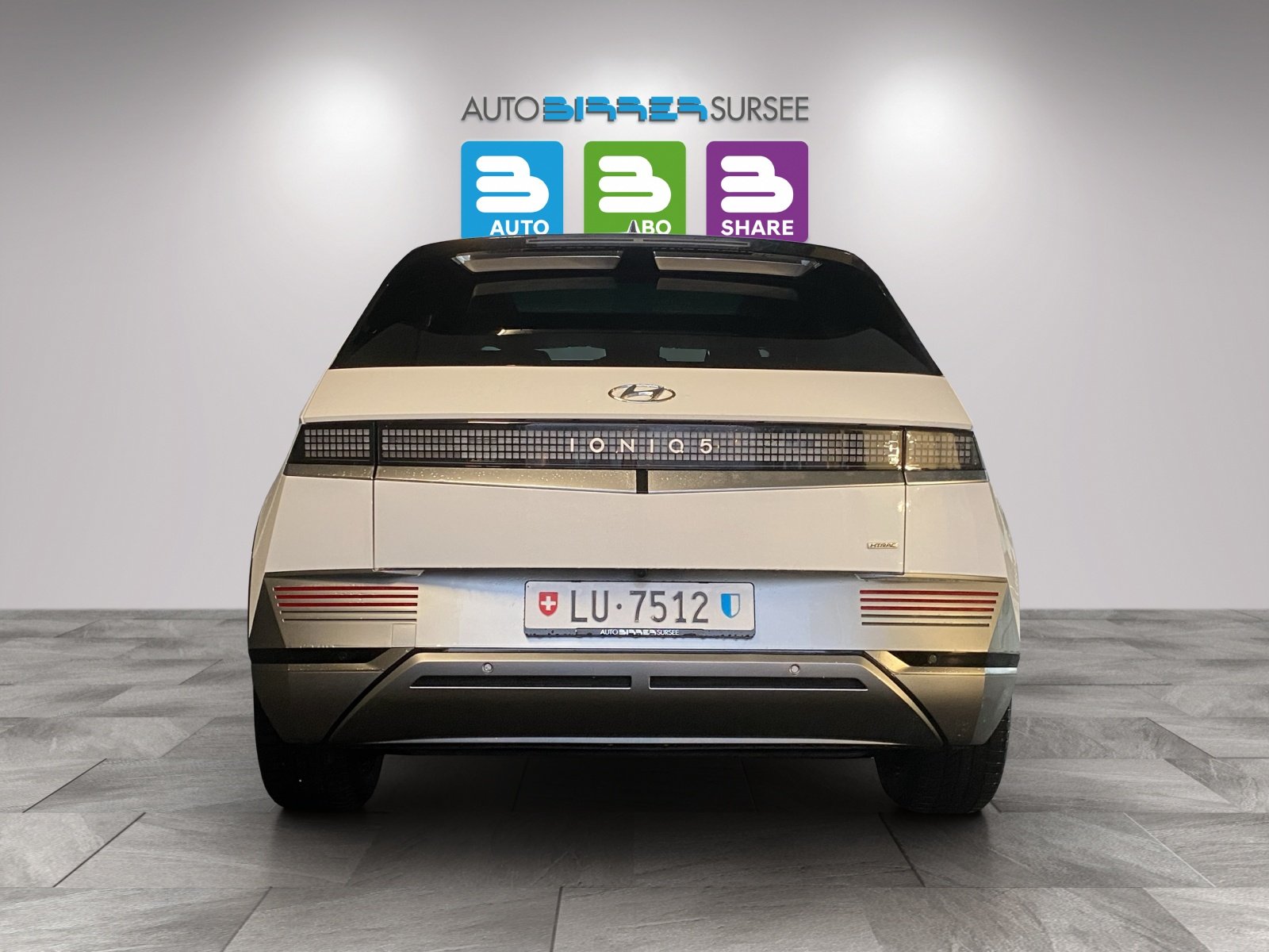 HYUNDAI Ioniq 5 Vertex 4WD, Electric, Ex-demonstrator, Automatic - 6