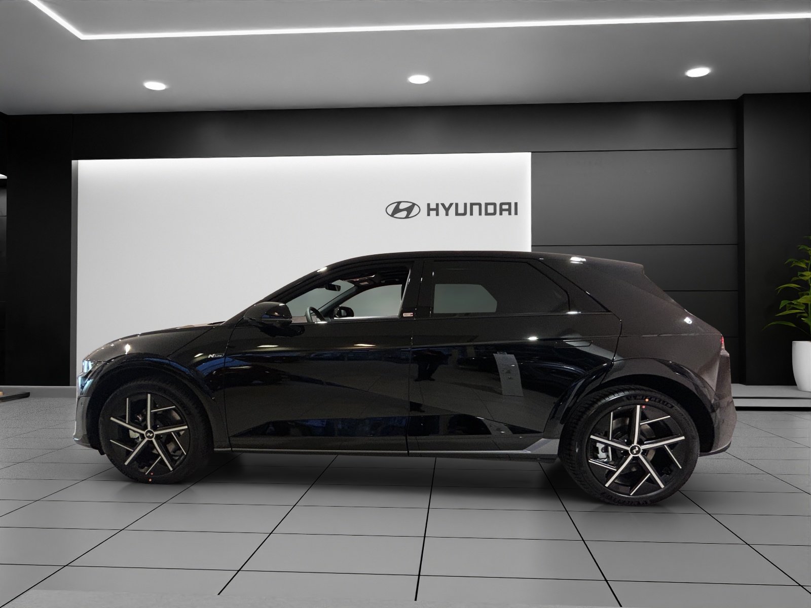 HYUNDAI Ioniq 5 N Line 84kWh 4WD, Electric, Ex-demonstrator, Automatic - 3