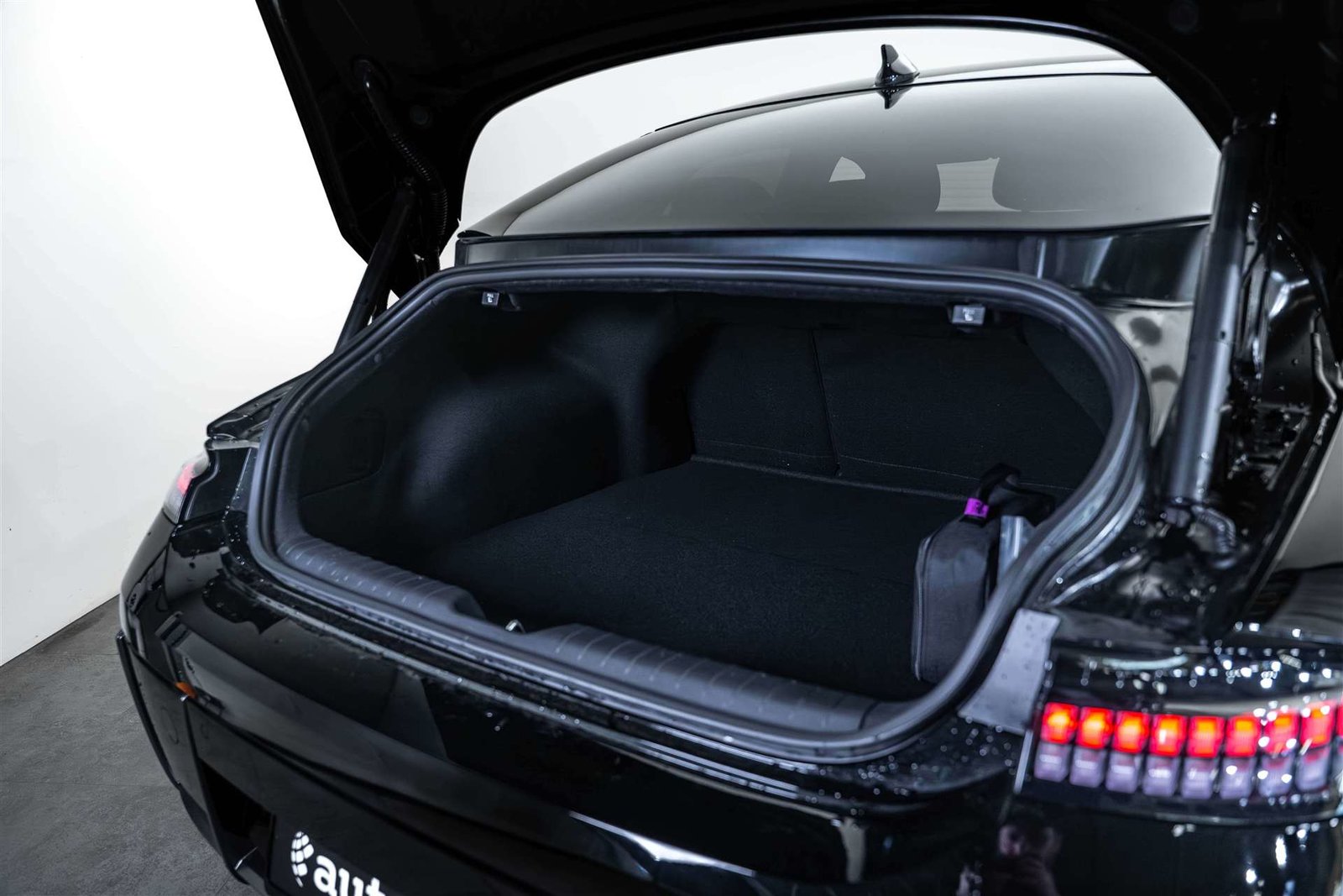 HYUNDAI Ioniq 6 77kWh Plus Line 325PS 4WD Automat, Électrique, Voiture nouvelle, Automatique - 5