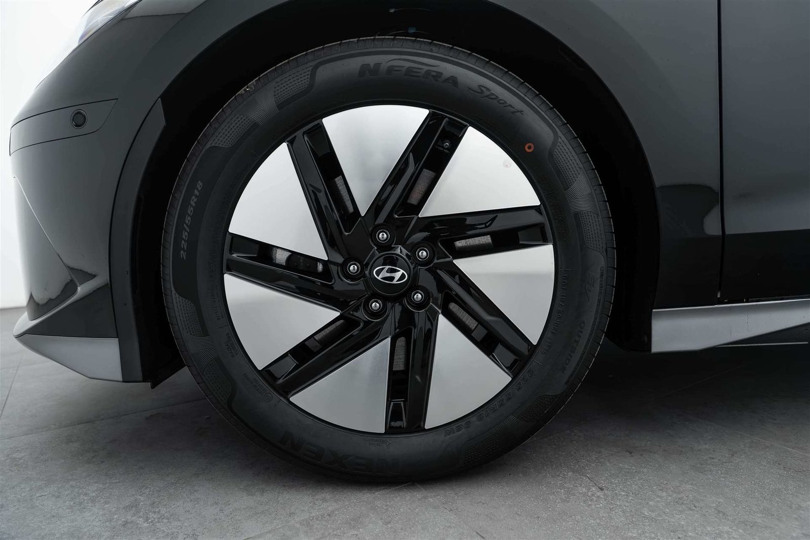 HYUNDAI Ioniq 6 77kWh Plus Line 325PS 4WD Automat, Électrique, Voiture nouvelle, Automatique - 6