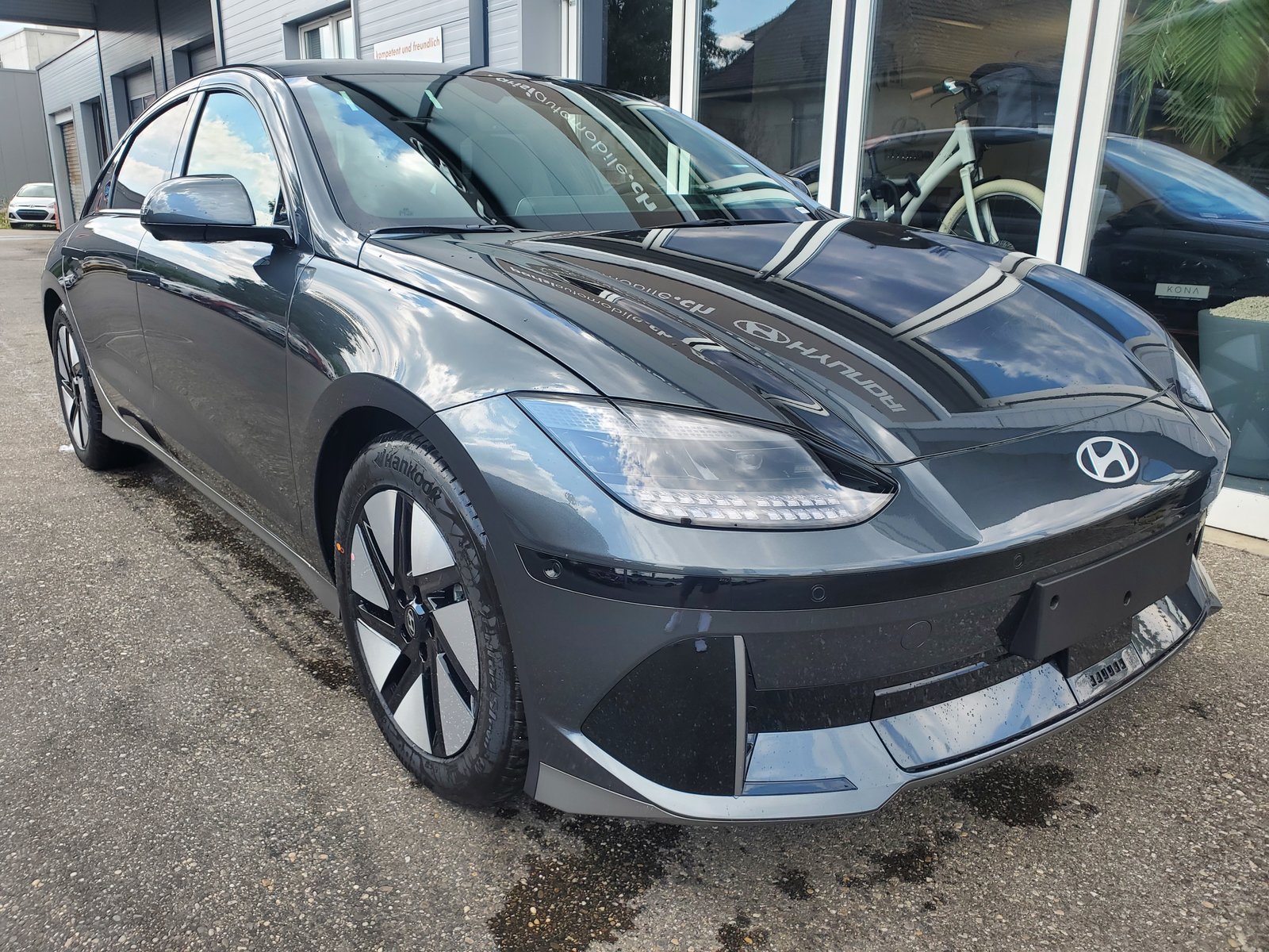 HYUNDAI Ioniq 6 77kWh Launch Edition 4WD