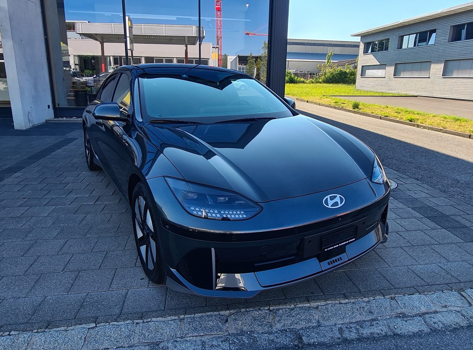 HYUNDAI Ioniq 6 77kWh Launch Edition 2WD, Electric, Second hand / Used, Automatic - 2