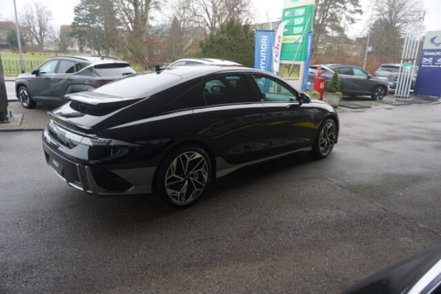 HYUNDAI Ioniq 6 77kWh Launch 4WD, Second hand / Used, Automatic - 3