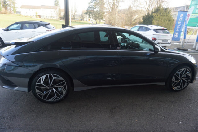 HYUNDAI Ioniq 6 77kWh Launch 4WD, Second hand / Used, Automatic - 4