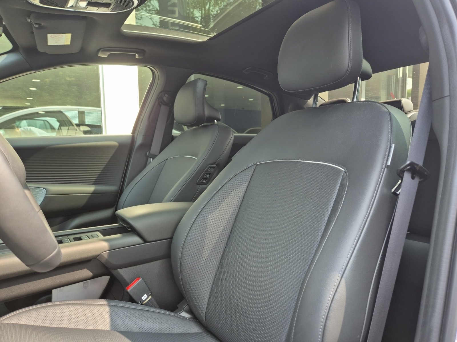 HYUNDAI Ioniq 6 Launch Edition 4WD, Électrique, Voiture de démonstration, Automatique - 6