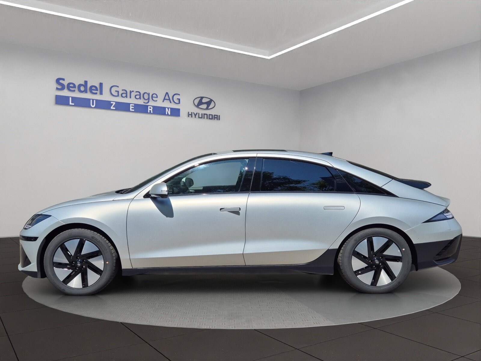 HYUNDAI Ioniq 6 Launch Edition 4WD, Electric, Ex-demonstrator, Automatic - 3