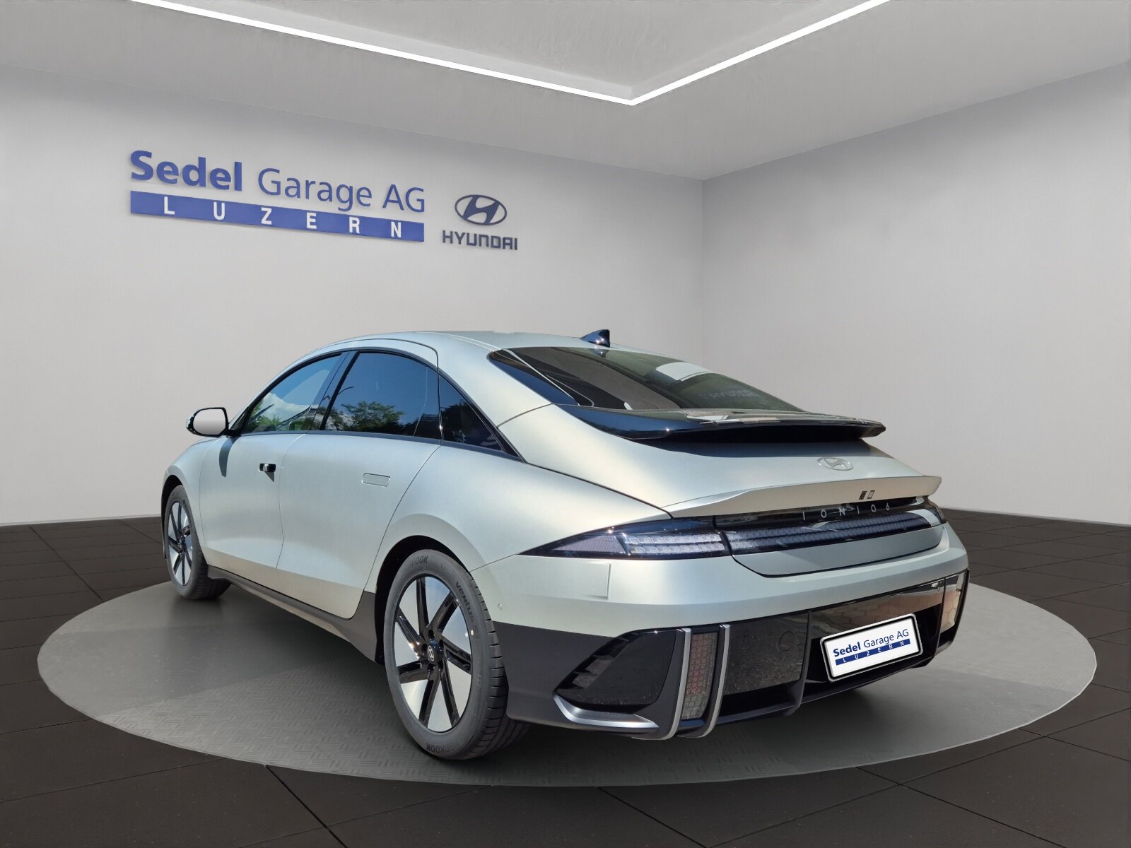 HYUNDAI Ioniq 6 Launch Edition 4WD, Electric, Ex-demonstrator, Automatic - 4