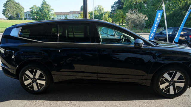 HYUNDAI Ioniq 9 110kWh Vertex 4WD, Ex-demonstrator, Automatic - 4