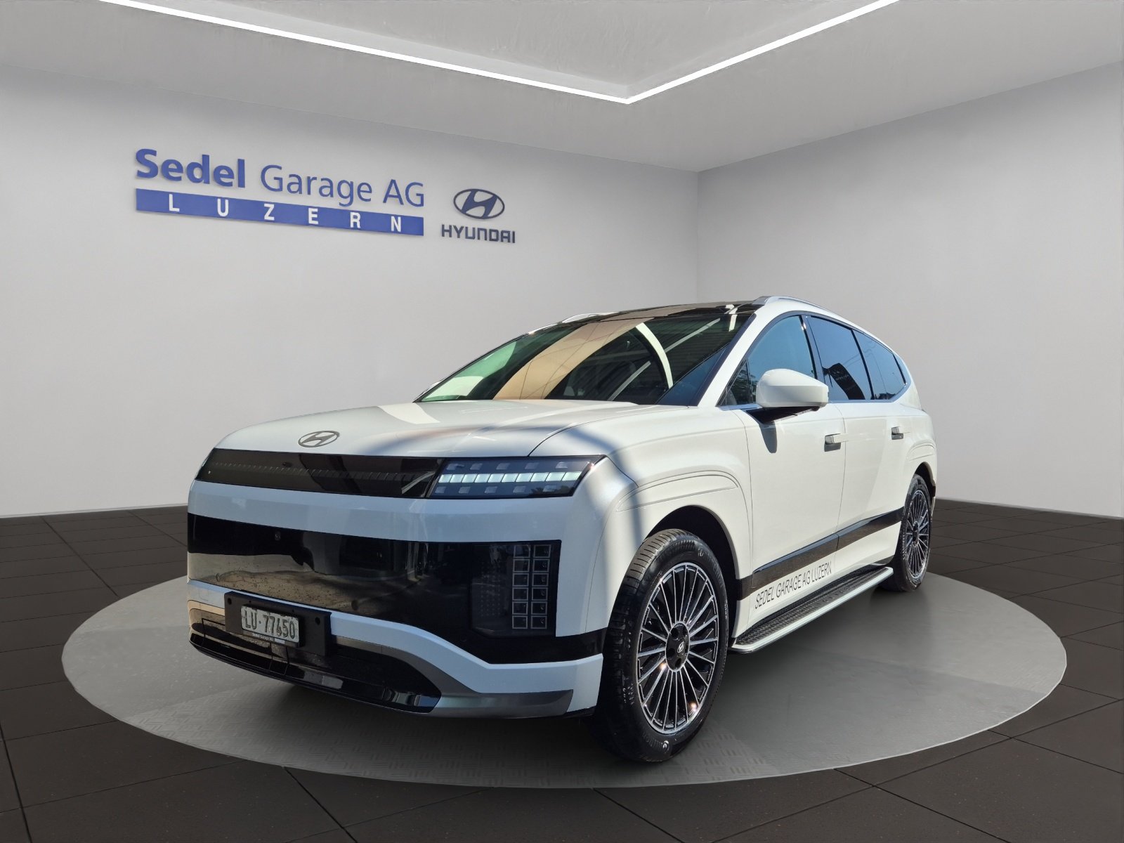 HYUNDAI Ioniq 9 Calligraphy 4WD