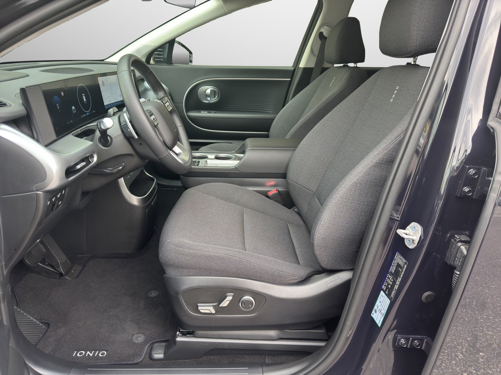 HYUNDAI Ioniq 9 110kWh Amplia 4WD, Elektro, Occasion / Gebraucht, Automatik - 5