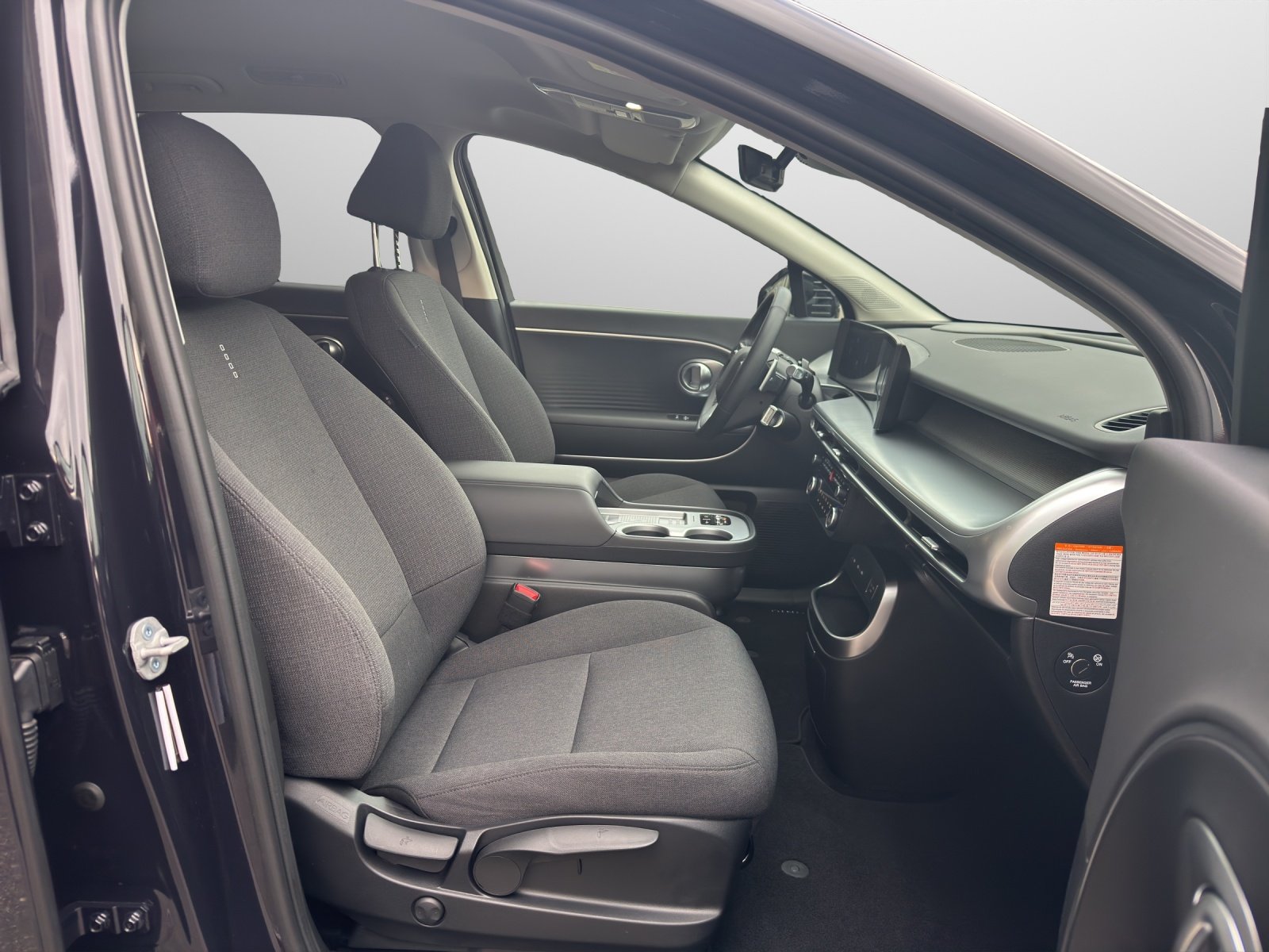 HYUNDAI Ioniq 9 110kWh Amplia 4WD, Elektro, Occasion / Gebraucht, Automatik - 7
