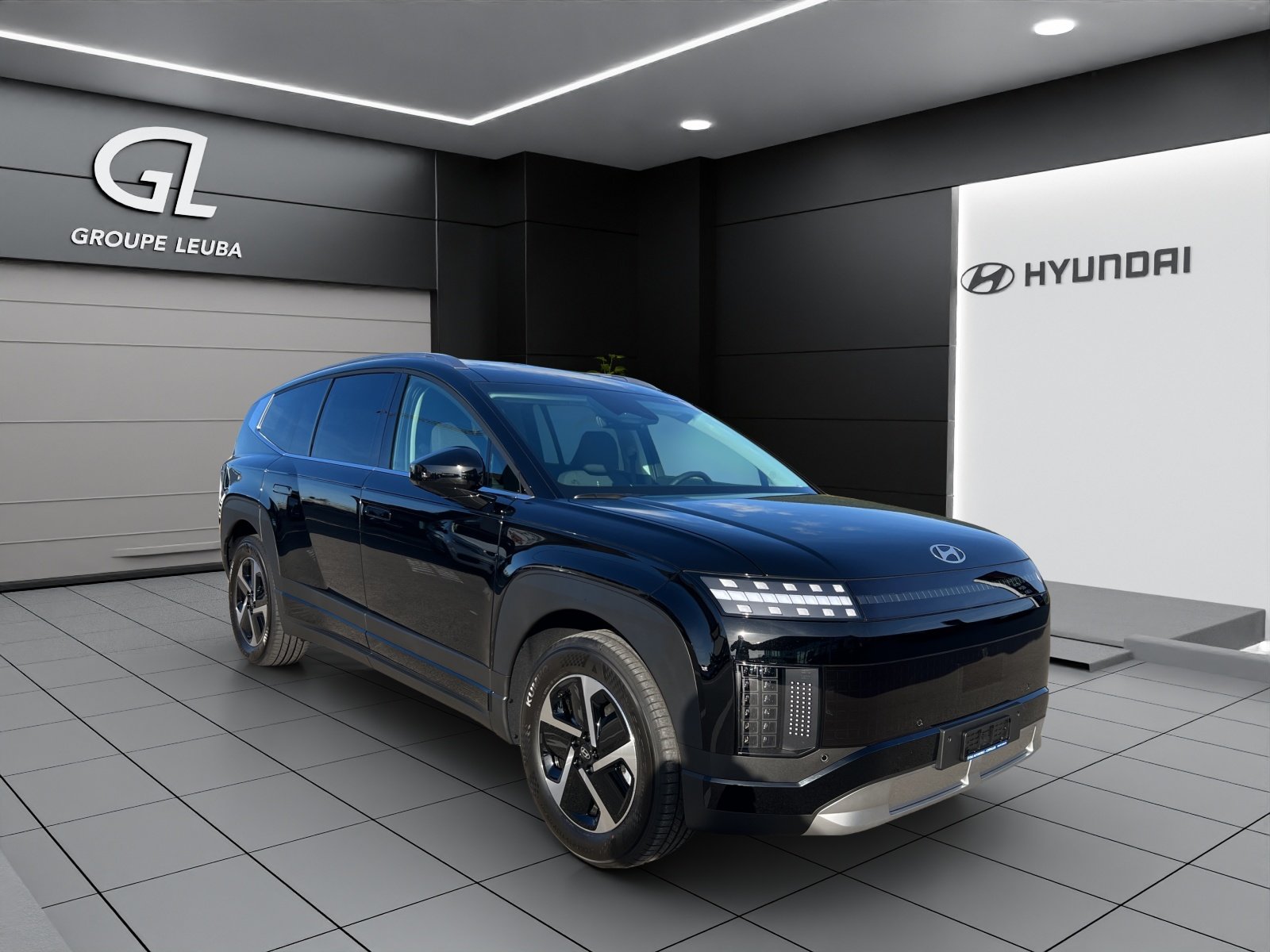 HYUNDAI Ioniq 9 110kWh Amplia 4WD