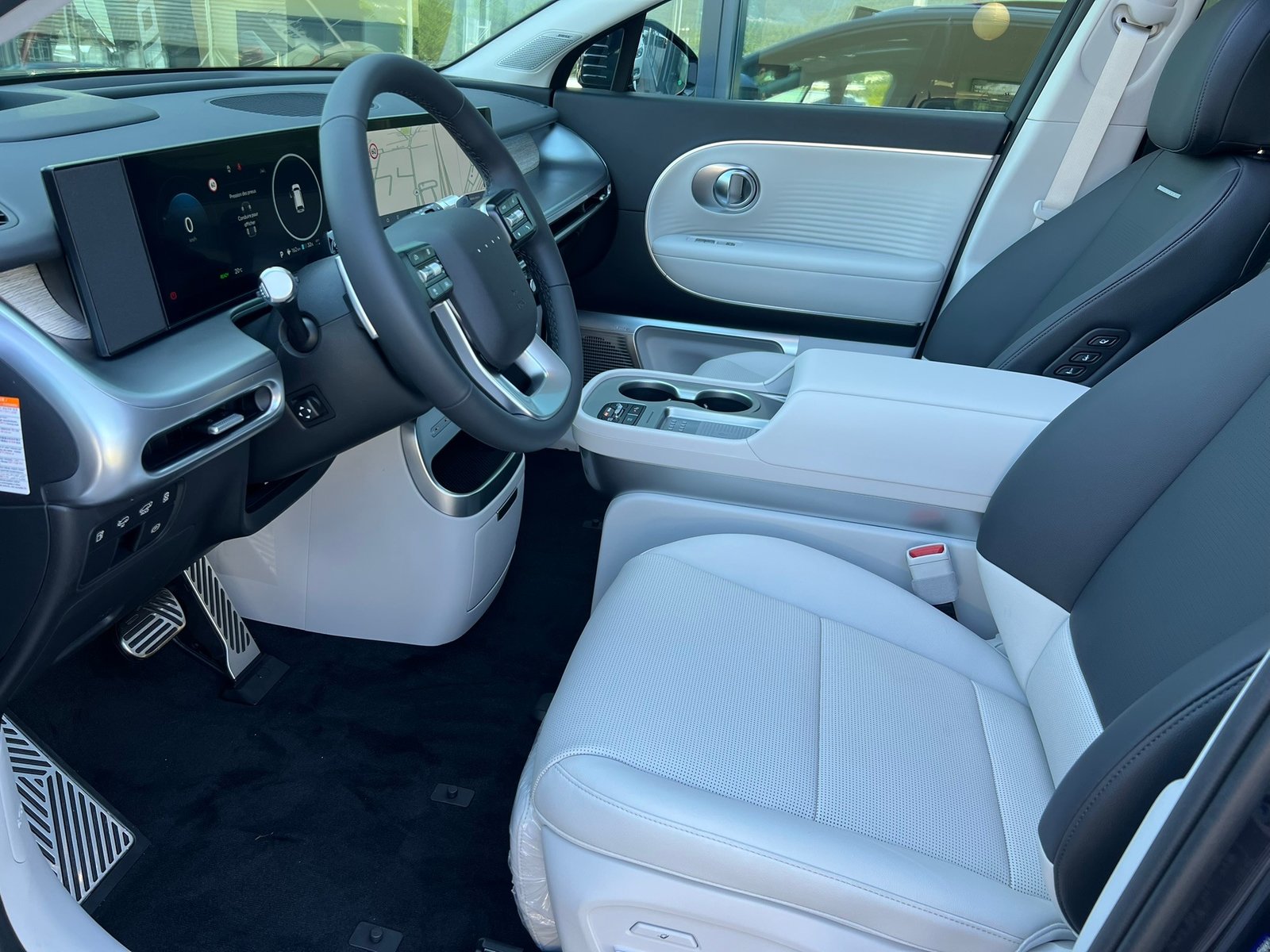 HYUNDAI Ioniq 9 110kWh Vertex Caligraphy 4WD, Électrique, Voiture nouvelle, Automatique - 4