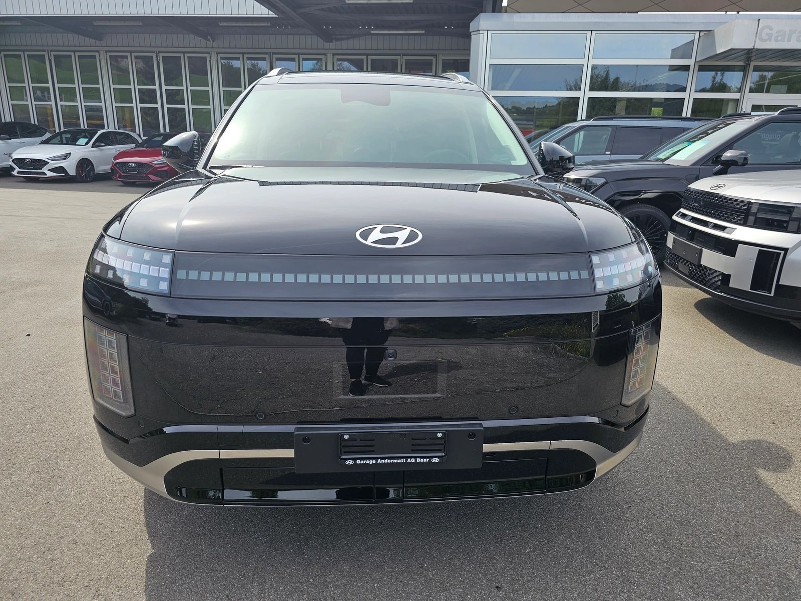 HYUNDAI Ioniq 9 110kWh Vertex Caligraphy 4WD, Electric, Ex-demonstrator, Automatic - 2