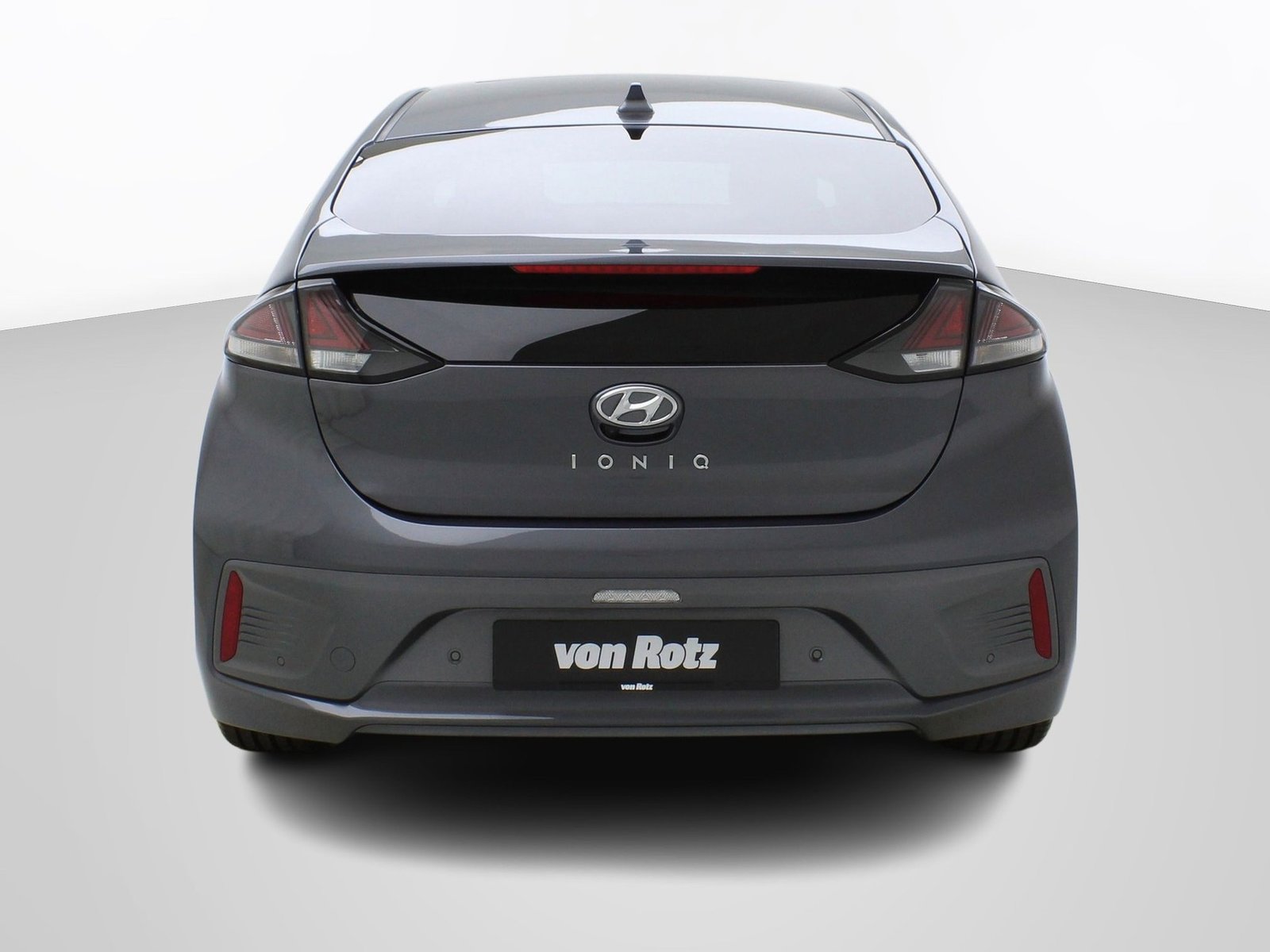HYUNDAI Ioniq 1.6 GDi PiH Launch Plus, Plug-in-Hybrid Petrol/Electric, Second hand / Used, Automatic - 4