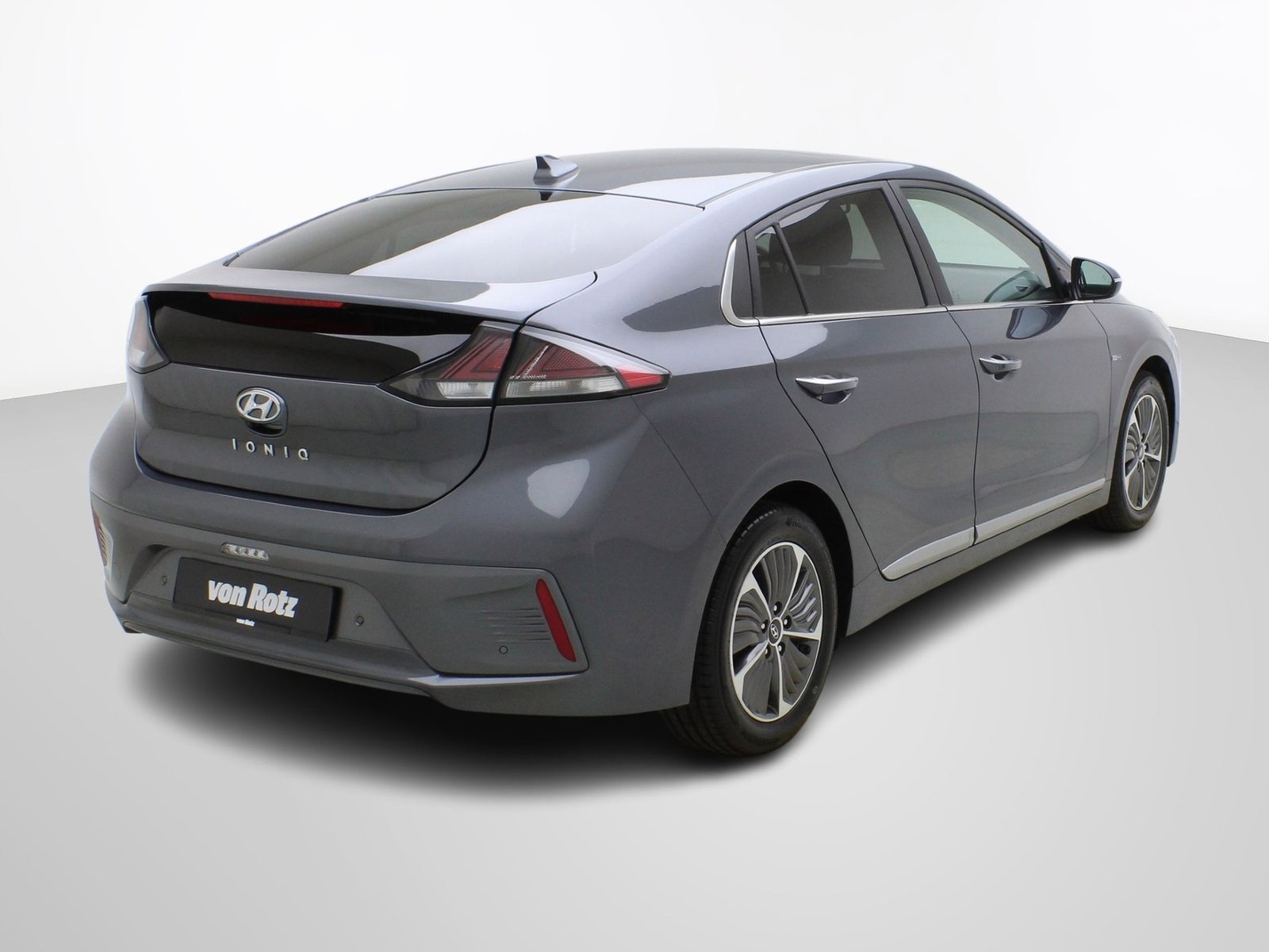HYUNDAI Ioniq 1.6 GDi PiH Launch Plus, Plug-in-Hybrid Petrol/Electric, Second hand / Used, Automatic - 5