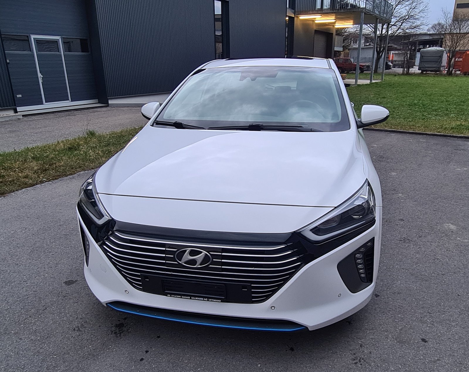 HYUNDAI Ioniq 1.6 GDi HEV Launch Plus DCT
