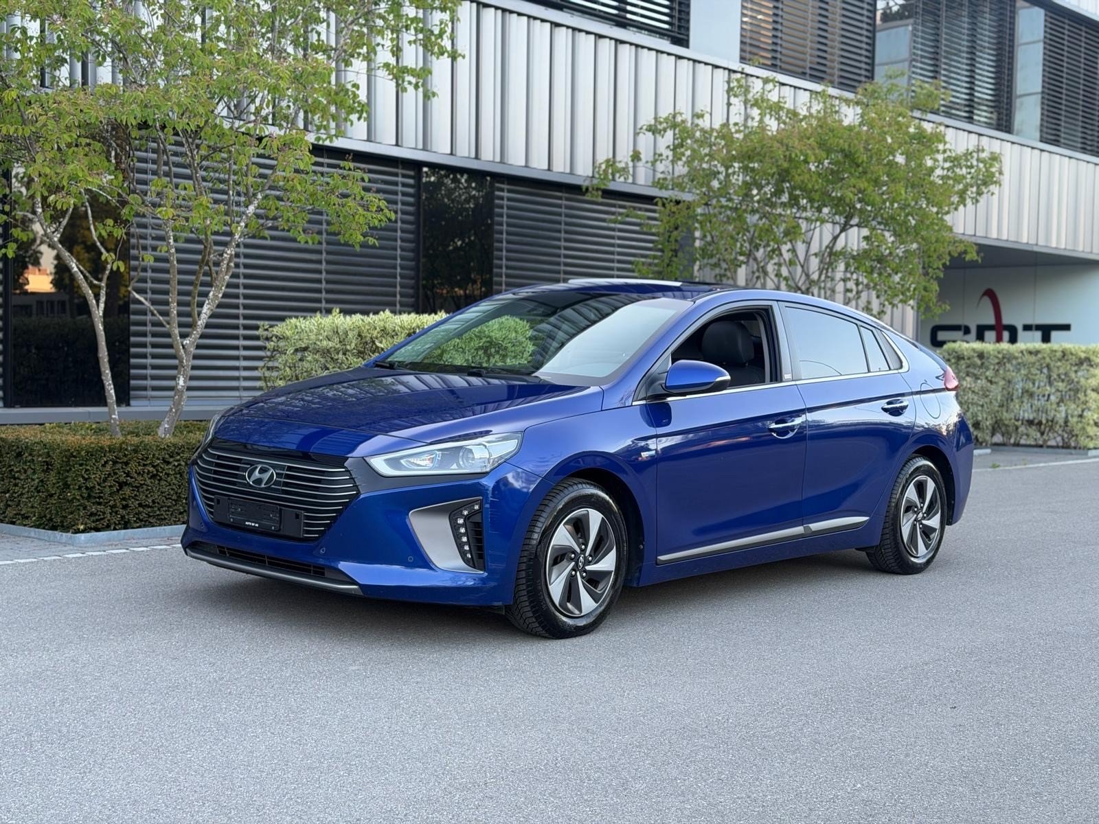 HYUNDAI Ioniq 1.6 GDi HEV Vertex DCT