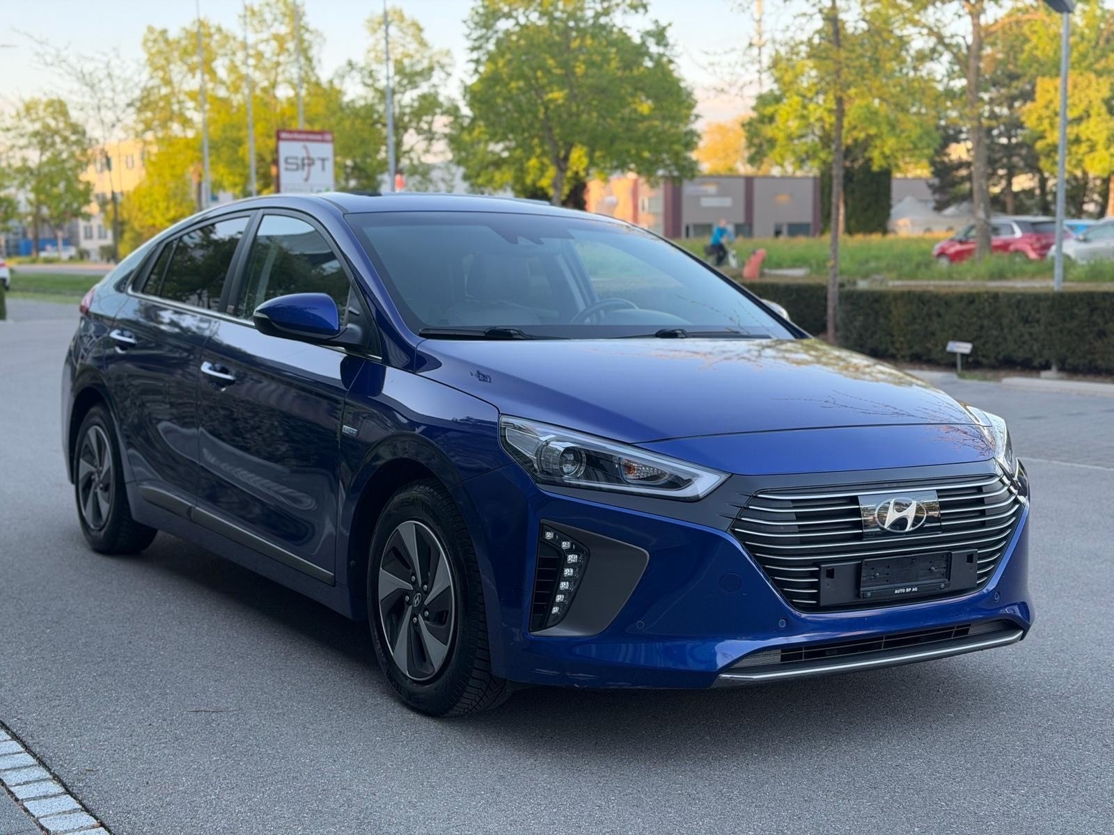 HYUNDAI Ioniq 1.6 GDi HEV Vertex DCT, Hybride Intégral Essence/Électricité, Occasion / Utilisé, Automatique - 2