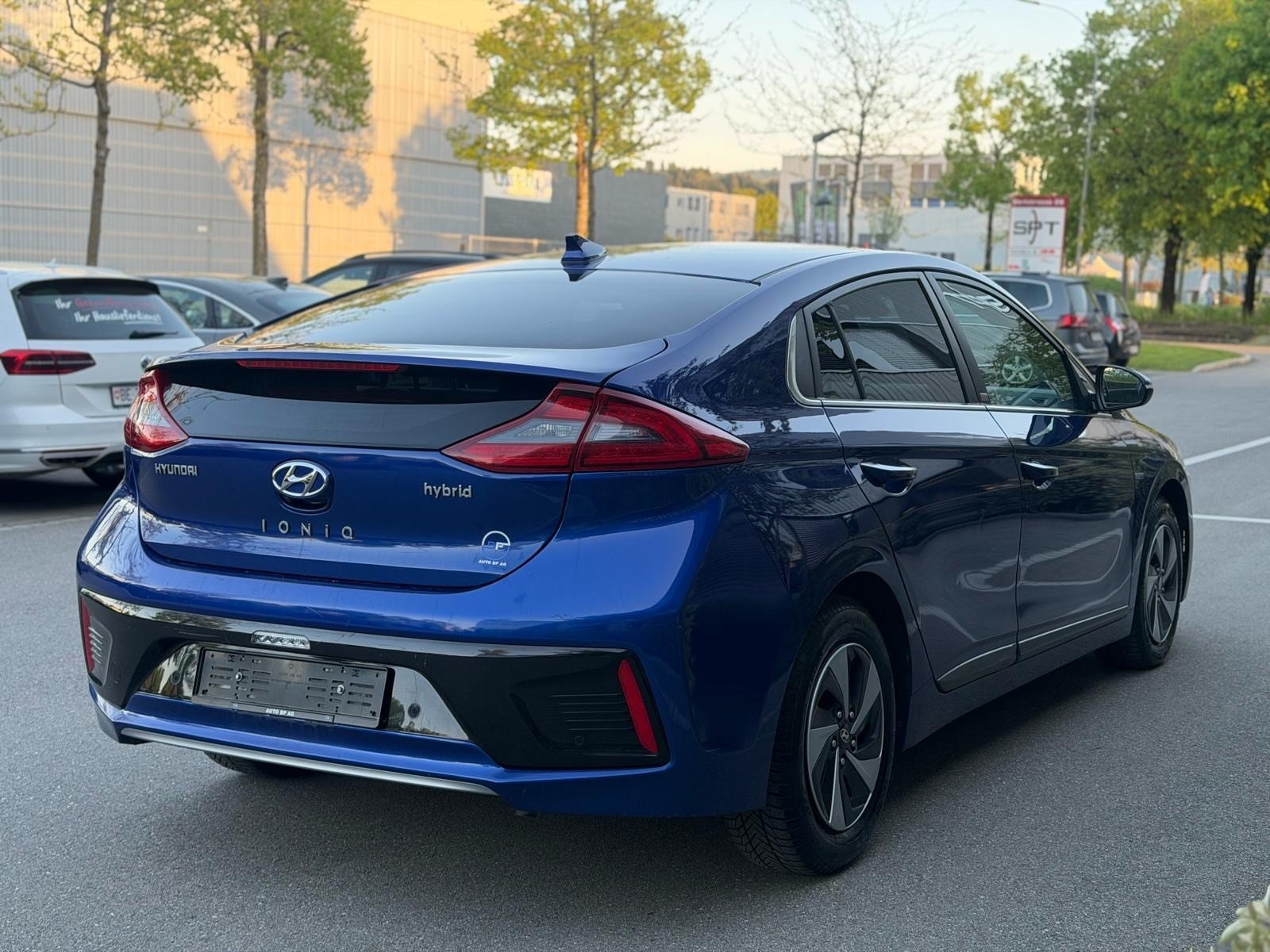 HYUNDAI Ioniq 1.6 GDi HEV Vertex DCT, Hybride Intégral Essence/Électricité, Occasion / Utilisé, Automatique - 6