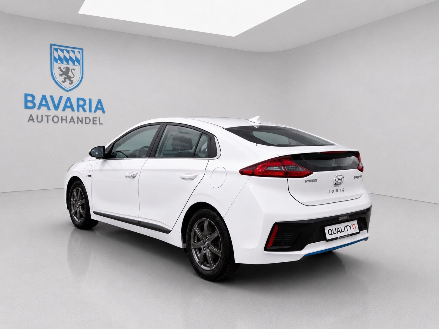 HYUNDAI Ioniq 1.6 GDi Plug in Hybrid Launch Plus DCT, Plug-in-Hybrid Petrol/Electric, Second hand / Used, Automatic - 4