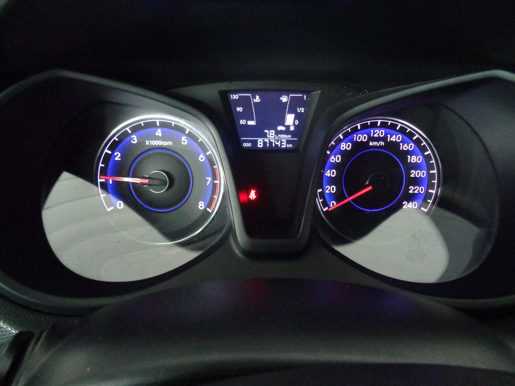 HYUNDAI ix20 1.4 Comfort, Petrol, Second hand / Used, Manual - 6