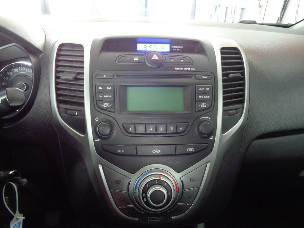 HYUNDAI ix20 1.4 Comfort, Petrol, Second hand / Used, Manual - 7
