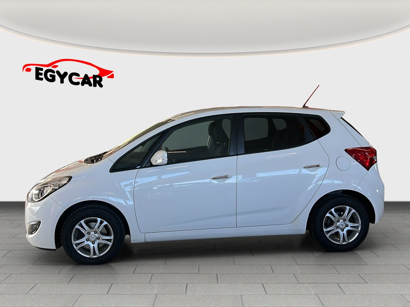 HYUNDAI iX20 1.6 CRDi Amplia, Diesel, Occasion / Utilisé, Manuelle - 6