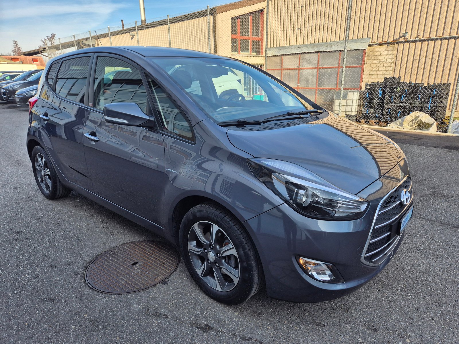 HYUNDAI iX20 1.6 Amplia Automatic, Benzin, Occasion / Gebraucht, Automatik - 6