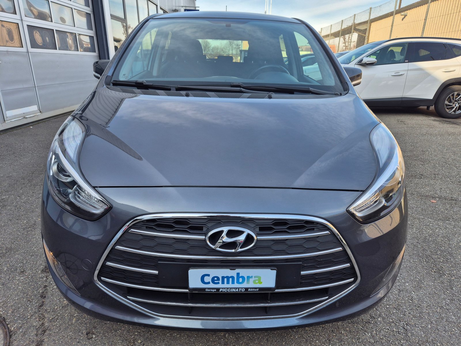 HYUNDAI iX20 1.6 Amplia Automatic, Benzin, Occasion / Gebraucht, Automatik - 7