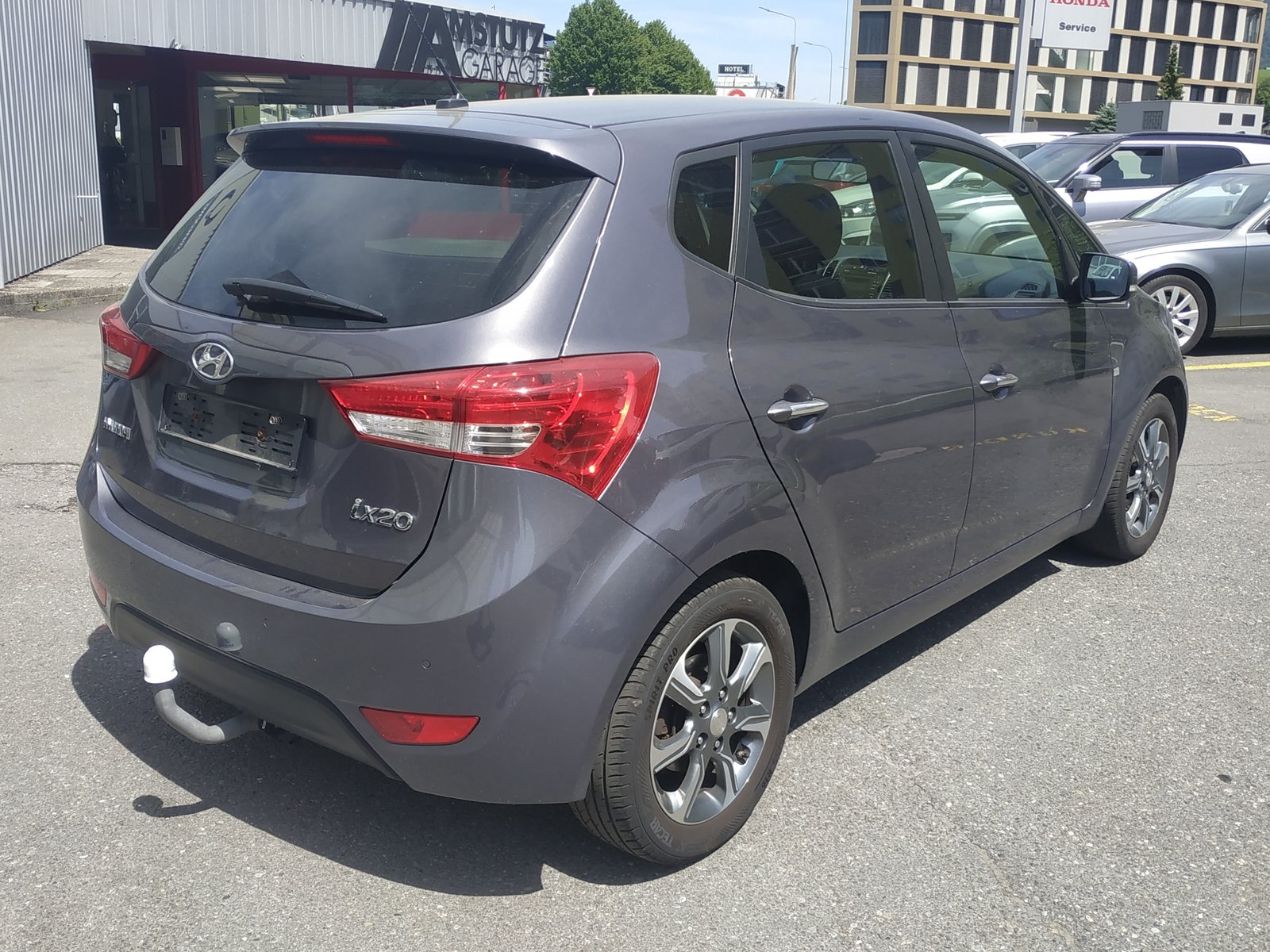 HYUNDAI iX20 1.6 CRDi Amplia, Diesel, Occasion / Utilisé, Manuelle - 7