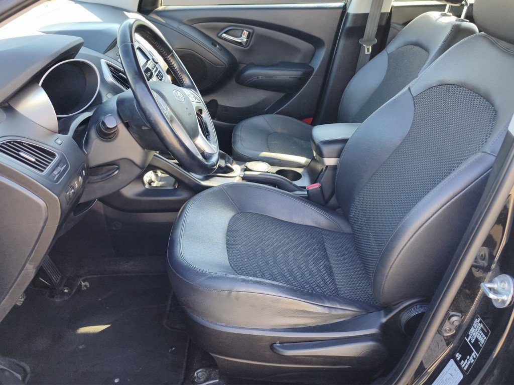 HYUNDAI ix35 2.0 Comfort 4WD, Petrol, Second hand / Used, Manual - 3