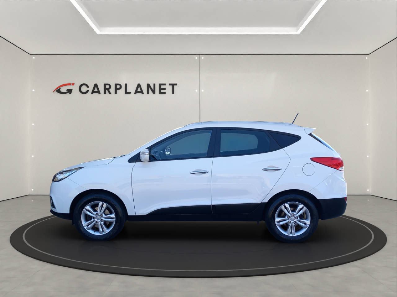 HYUNDAI ix35 2.0 Style 4WD, Petrol, Second hand / Used, Manual - 2