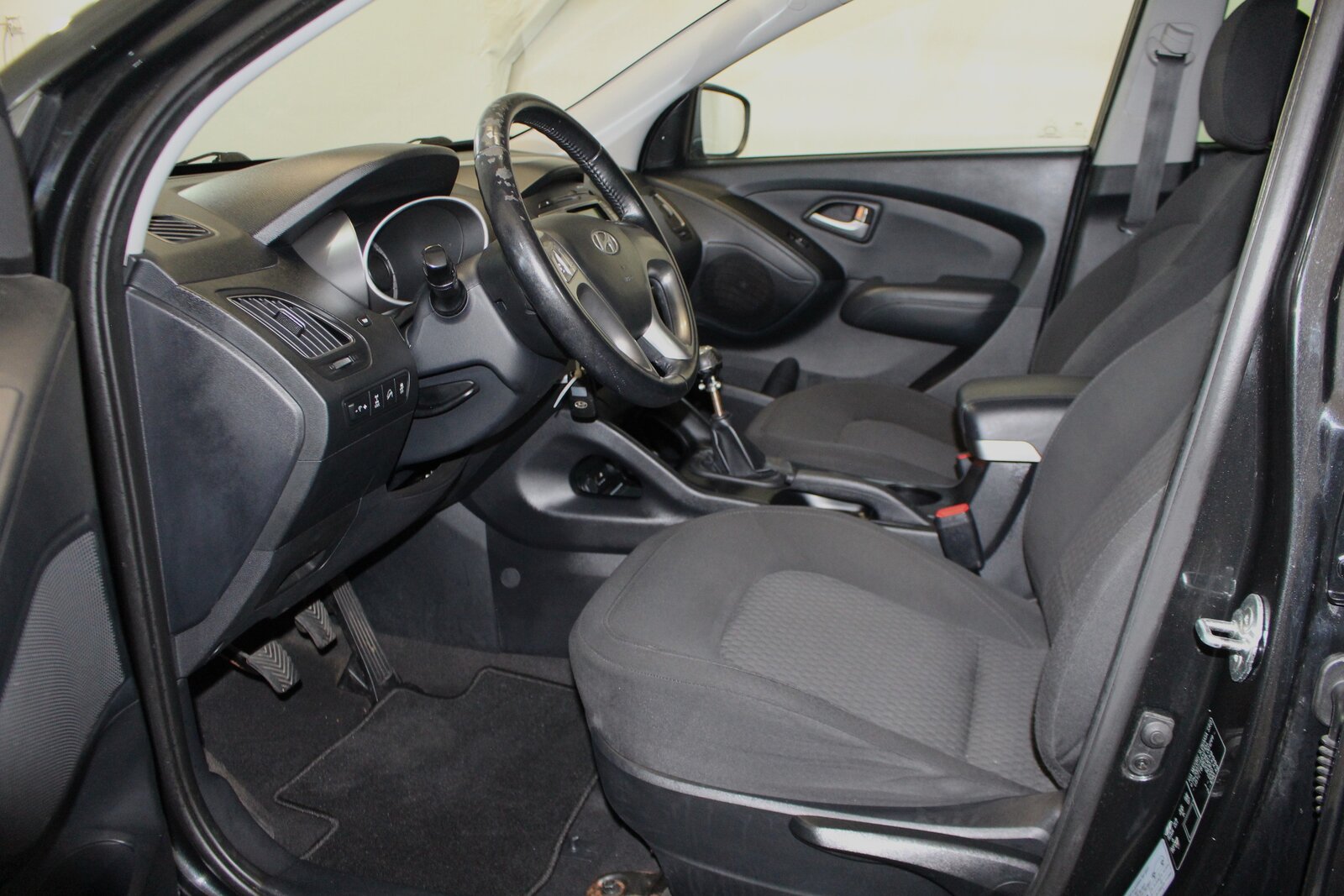 HYUNDAI iX 35 2.0 Comfort 4WD, Benzin, Occasion / Gebraucht, Handschaltung - 7