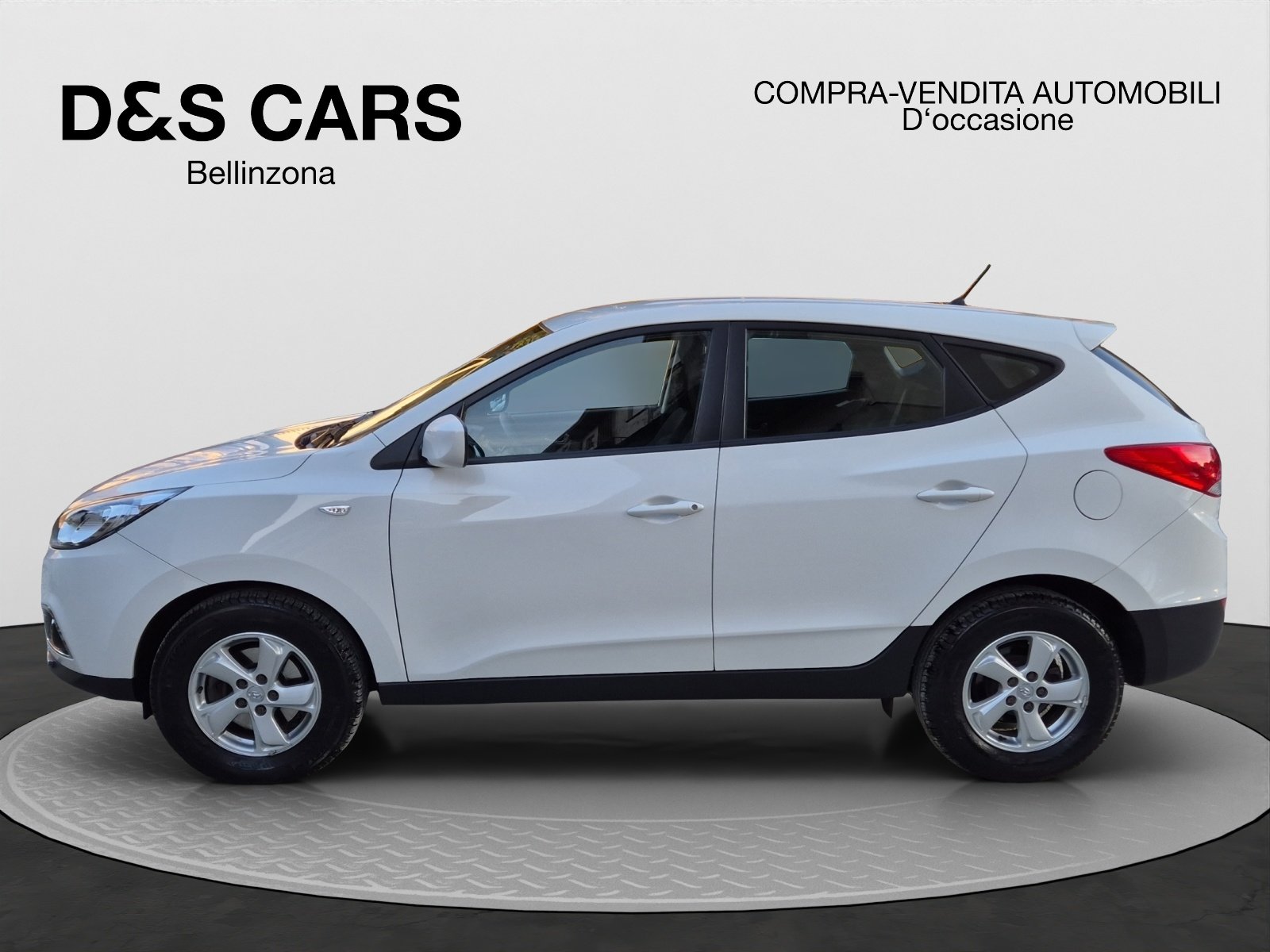 HYUNDAI iX 35 2.0 Comfort 4WD, Petrol, Second hand / Used, Manual - 2