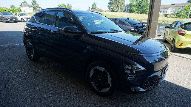 HYUNDAI Kona EV 65.4 kWh Amplia, Ex-demonstrator, Automatic - 5