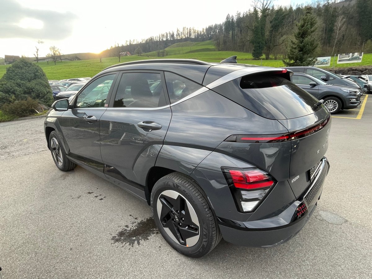HYUNDAI Kona EV 65.4 kWh Amplia, Elettrica, Auto nuove, Automatico - 7