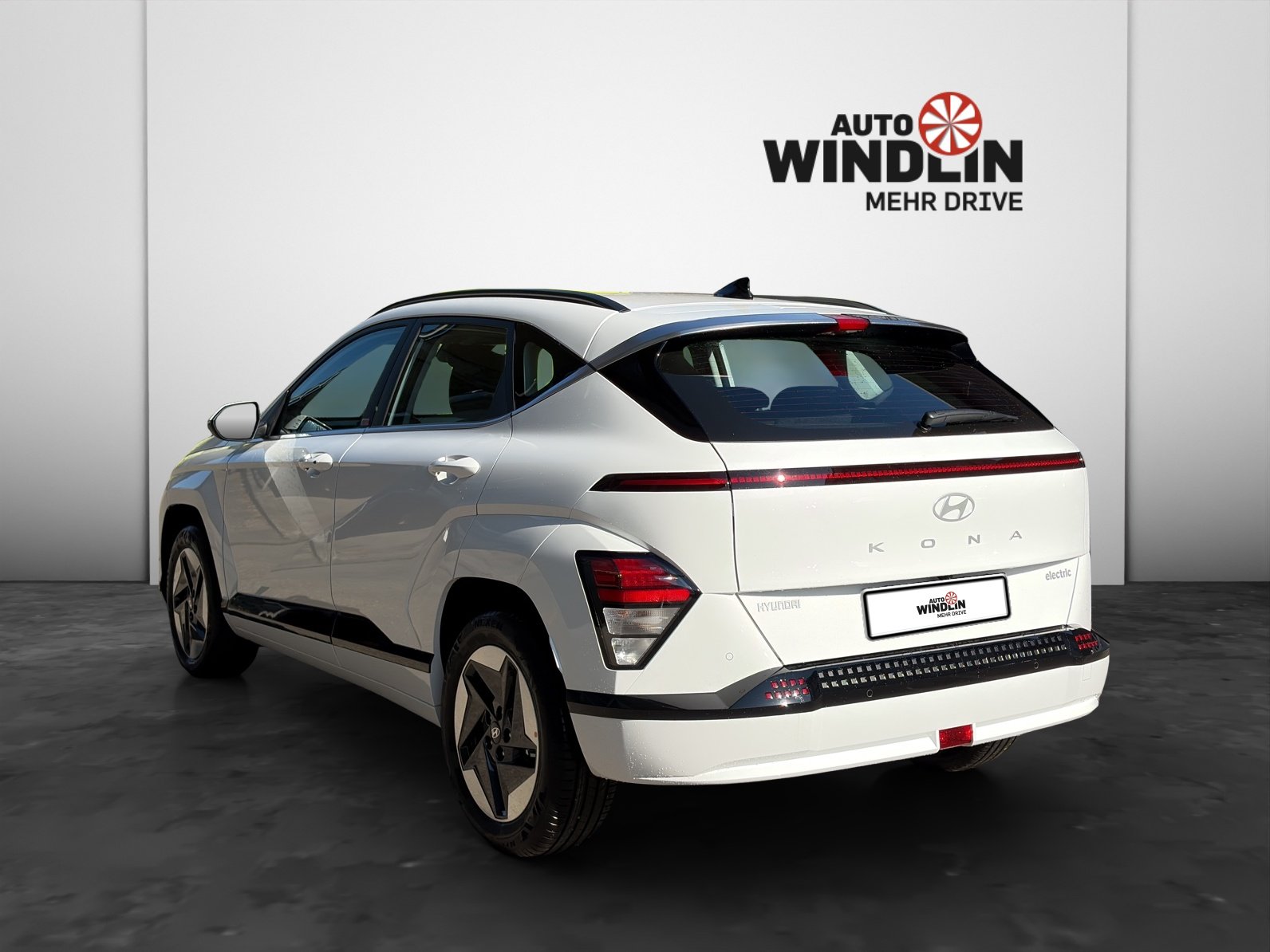 HYUNDAI Kona Electric Origo, Electric, New car, Automatic - 4