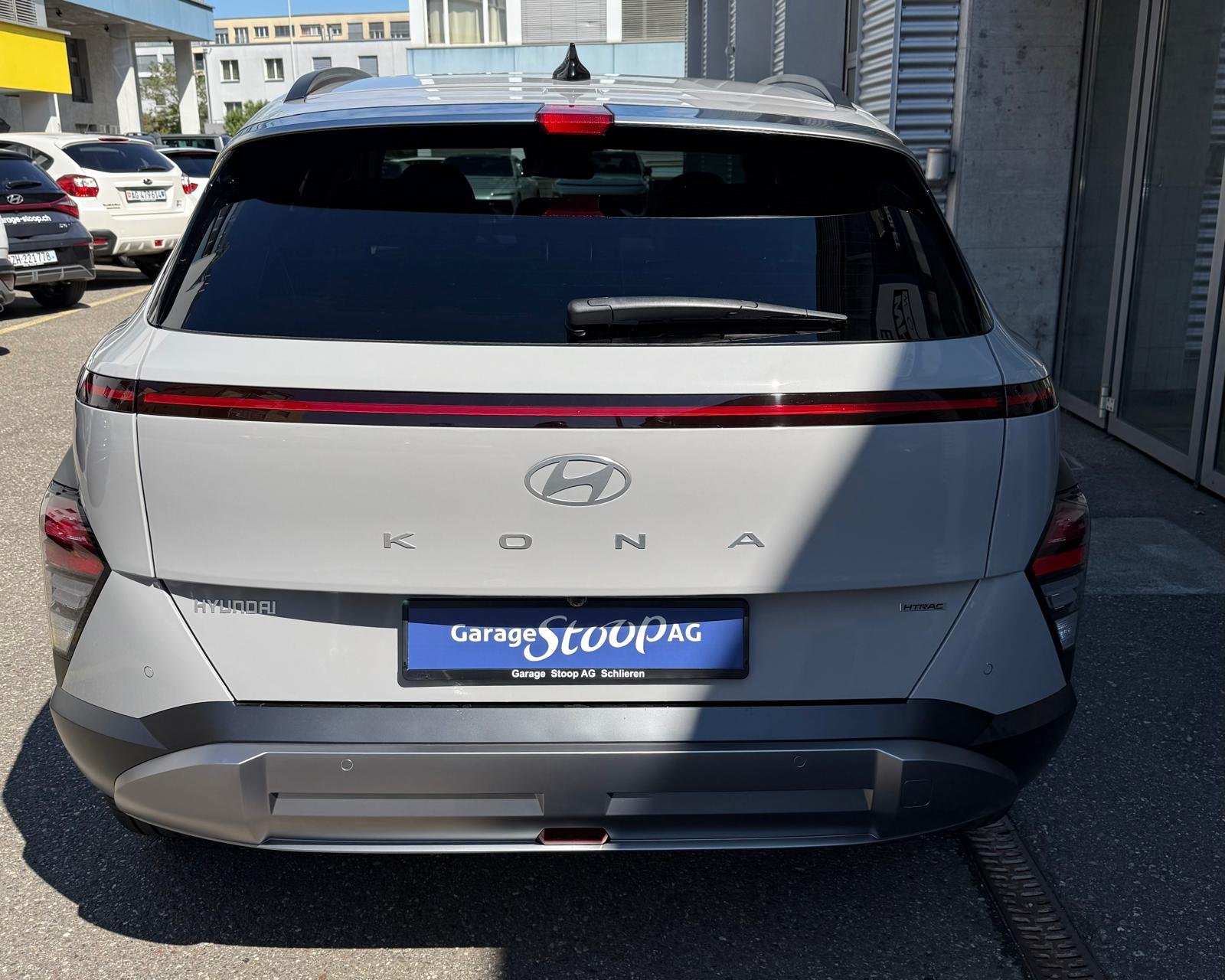 HYUNDAI Kona 1.6 T-GDi Amplia 4WD, Benzin, Neuwagen, Automatik - 4